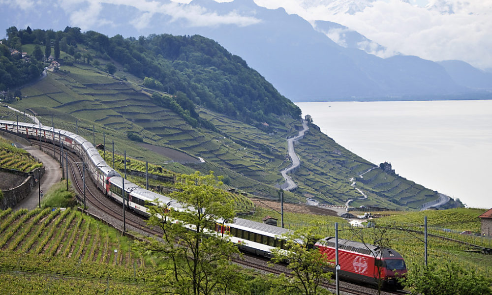 Davantage de trains vers les régions touristiques Radio Lac