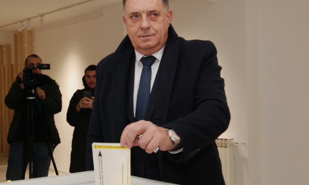 L'entité serbe de Bosnie élit son président