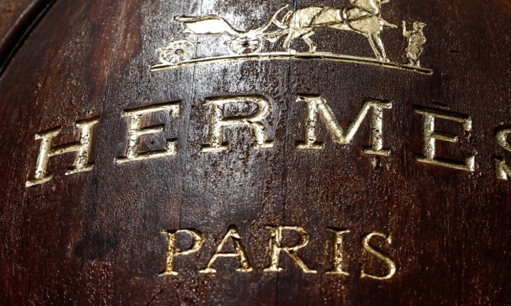 Hermès: Nicolas Puech assigne LVMH et Bernard Arnault en justice
