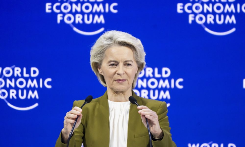 Les surtaxes de Trump sont "une erreur", dit von der Leyen