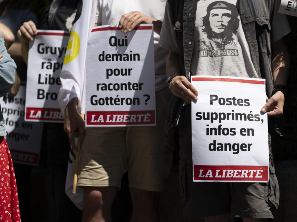 Le personnel de St-Paul Médias se mobilise pour l'emploi à Fribourg